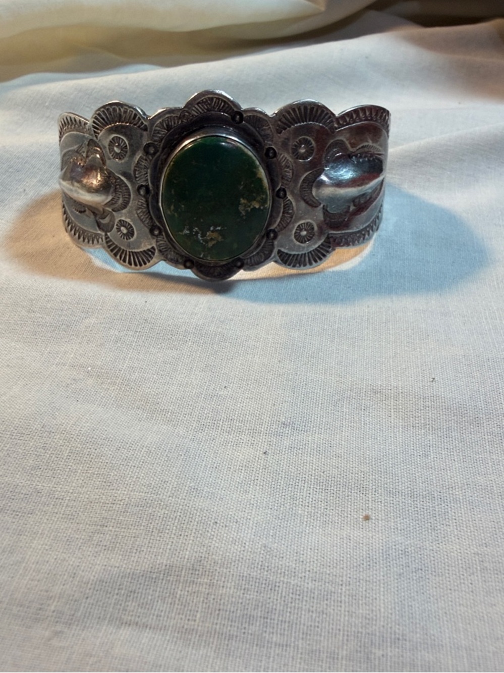 vintage Native American-style ( Navajo] sterling silver cuff bracelet